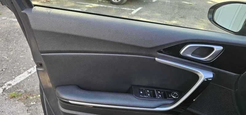 Kia Ceed Kia Ceed PREMIUM SW AVTOMAT GERMANY Distronic, снимка 10 - Автомобили и джипове - 55925615