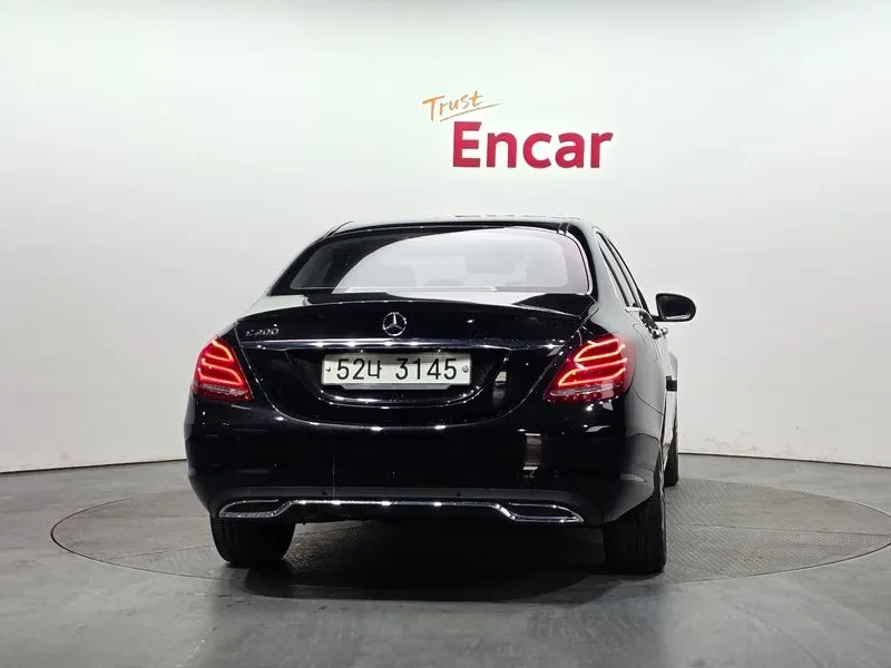 Mercedes-Benz C 200 САМО 30% АВАНС, снимка 7 - Автомобили и джипове - 56064941