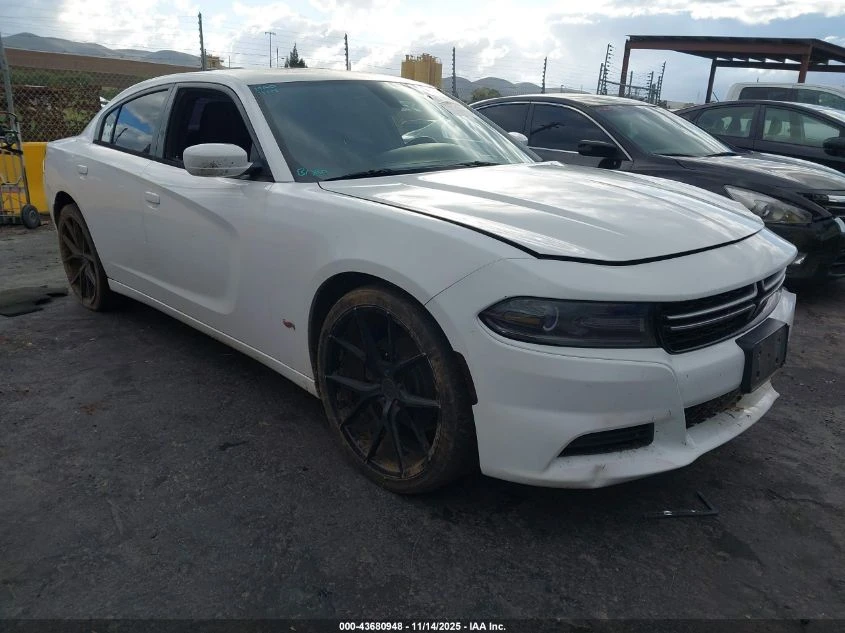 Dodge Charger 3.6L V-6 DOHC, VVT, 292HP Rear Wheel Drive, снимка 1