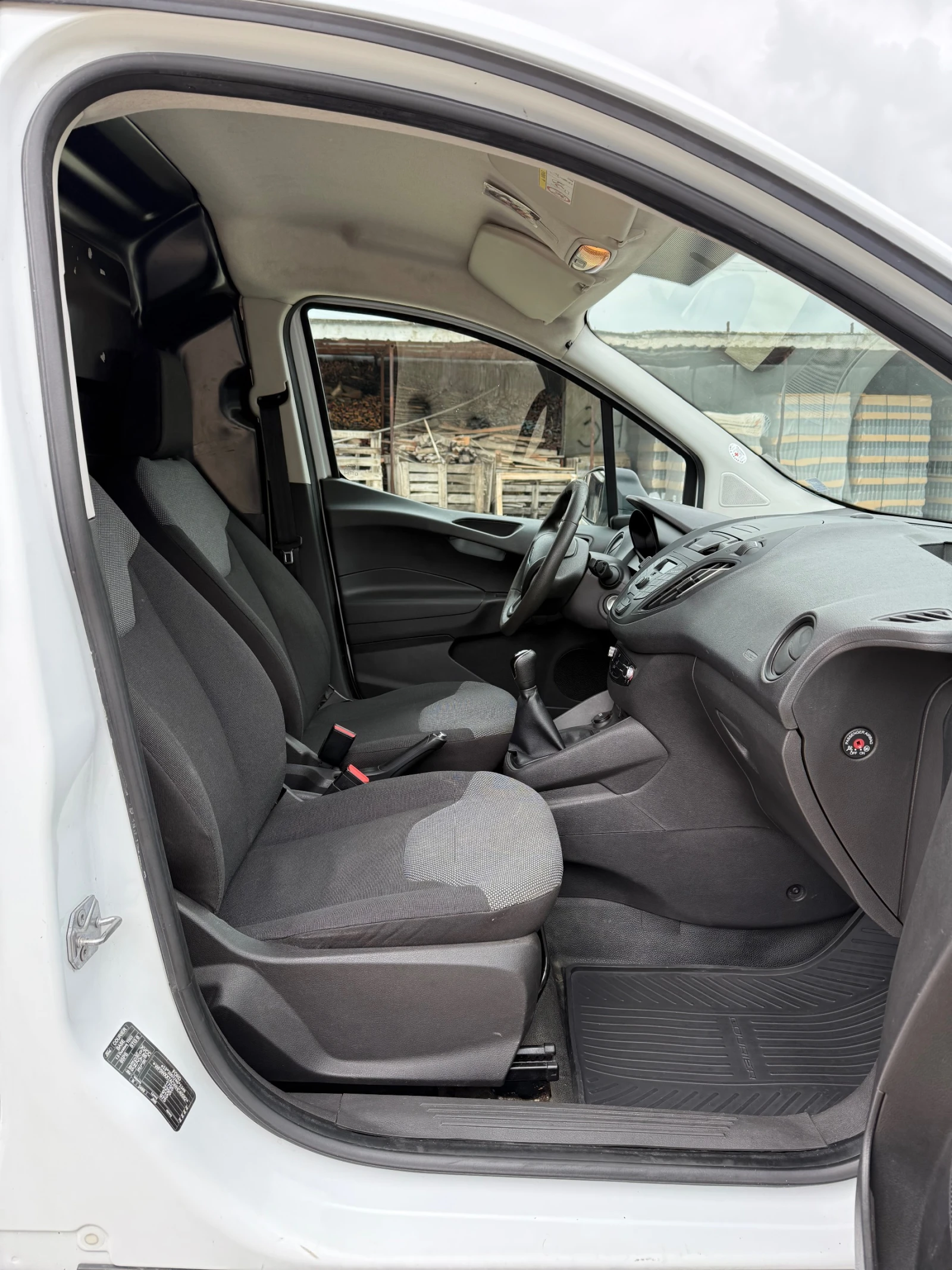 Ford Courier 1.5 TDCI - изображение 9