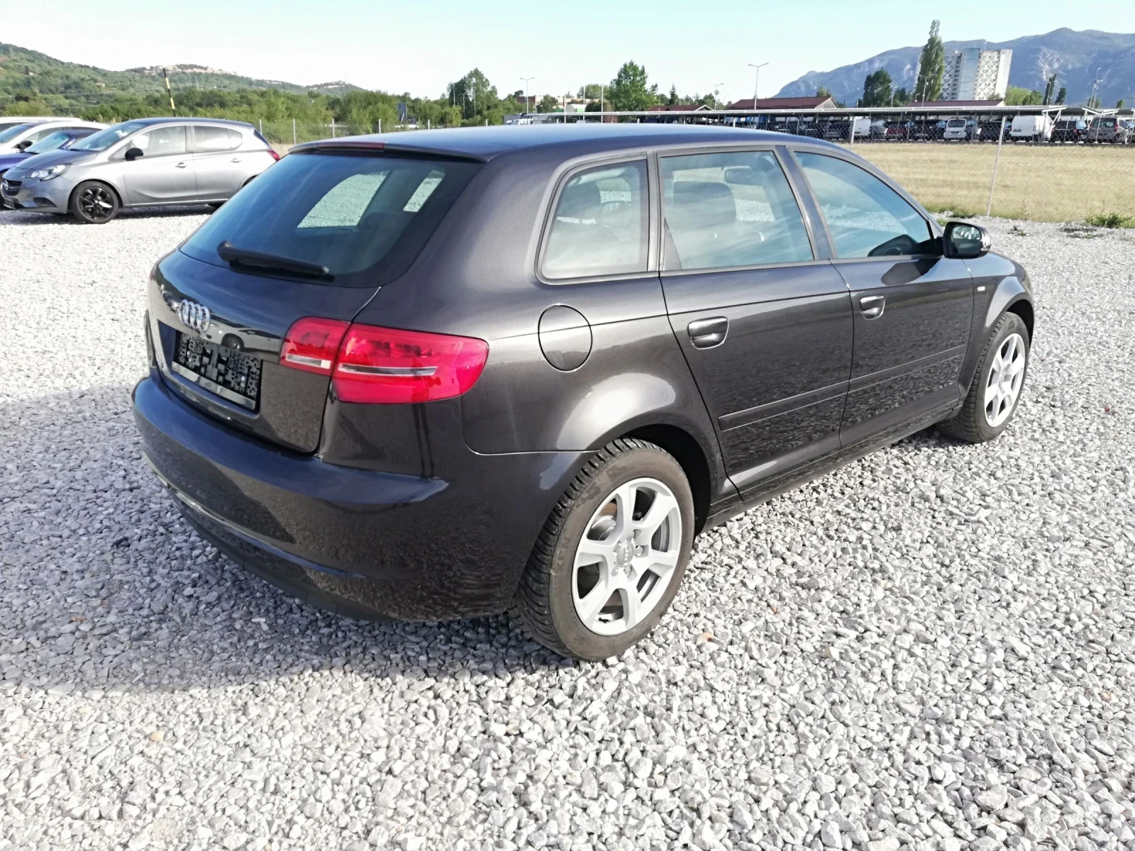 Audi A3 1.6TDI S LINE NAVI KLI. - изображение 6