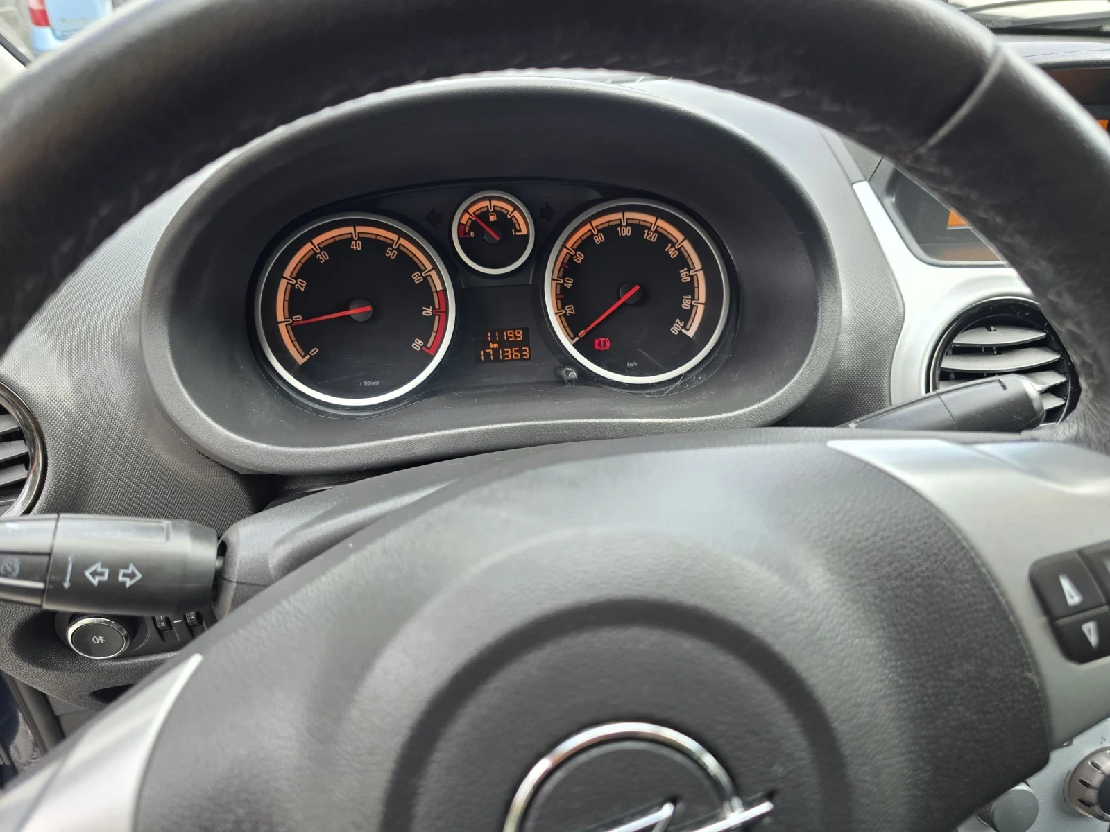 Opel Corsa 1.2i klima  | Mobile.bg   13