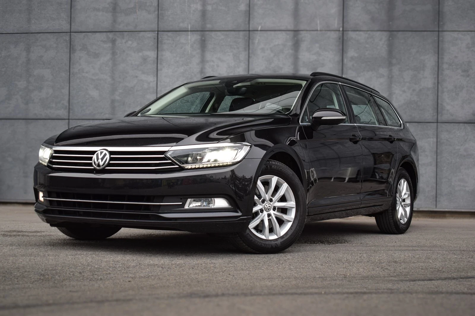VW Passat B8 - изображение 2