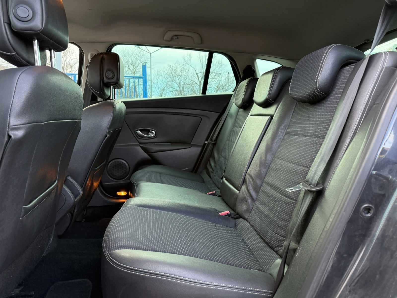 Renault Megane 1.4i-GT Line-���������-�����������-���������� | Mobile.bg � ����������� 11