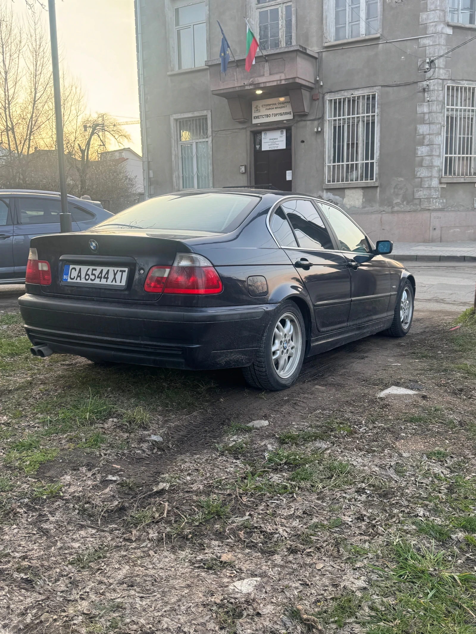 BMW 320, снимка 4 - Автомобили и джипове - 54305005