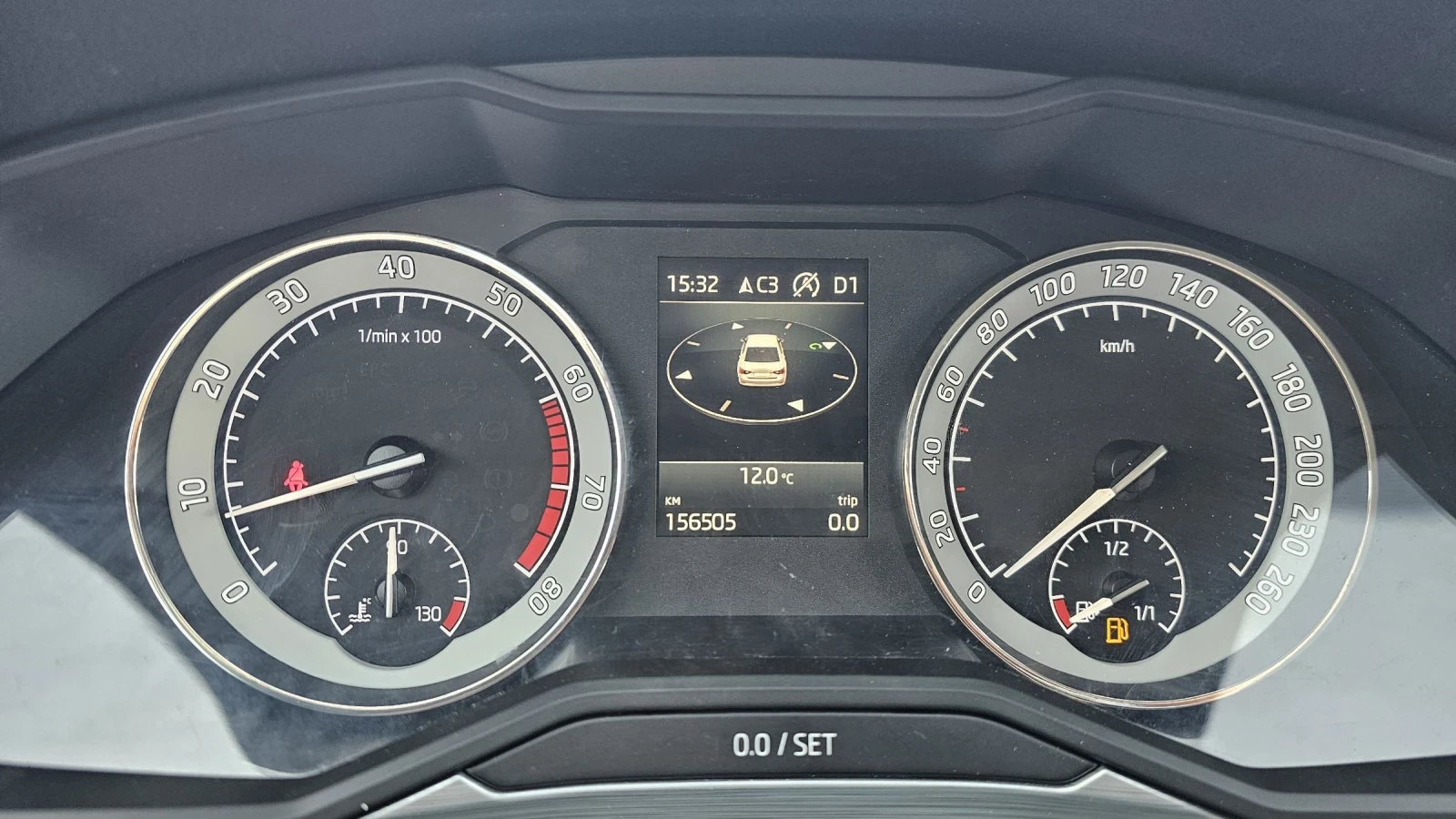 Skoda Superb 1.5 турбо - 150 к.с-7Gtronik , снимка 11 - Автомобили и джипове - 53881589