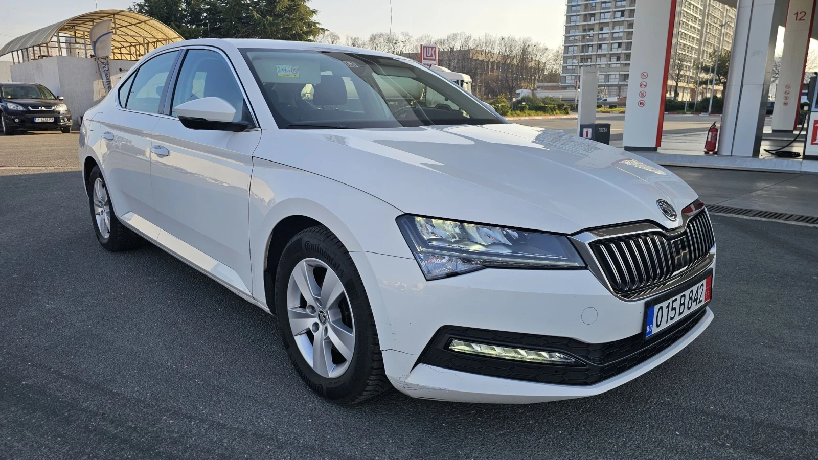 Skoda Superb 1.5 турбо - 150 к.с-7Gtronik 