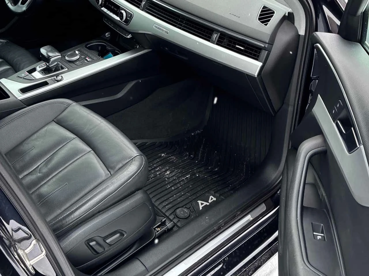 Audi A4 * Komfort * ГЛАВНО ПРЕДСТАВИТЕЛСТВО* , снимка 11 - Автомобили и джипове - 54064656