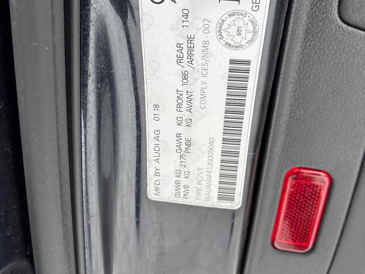 Audi A4 * Komfort * ГЛАВНО ПРЕДСТАВИТЕЛСТВО* , снимка 14 - Автомобили и джипове - 54064656