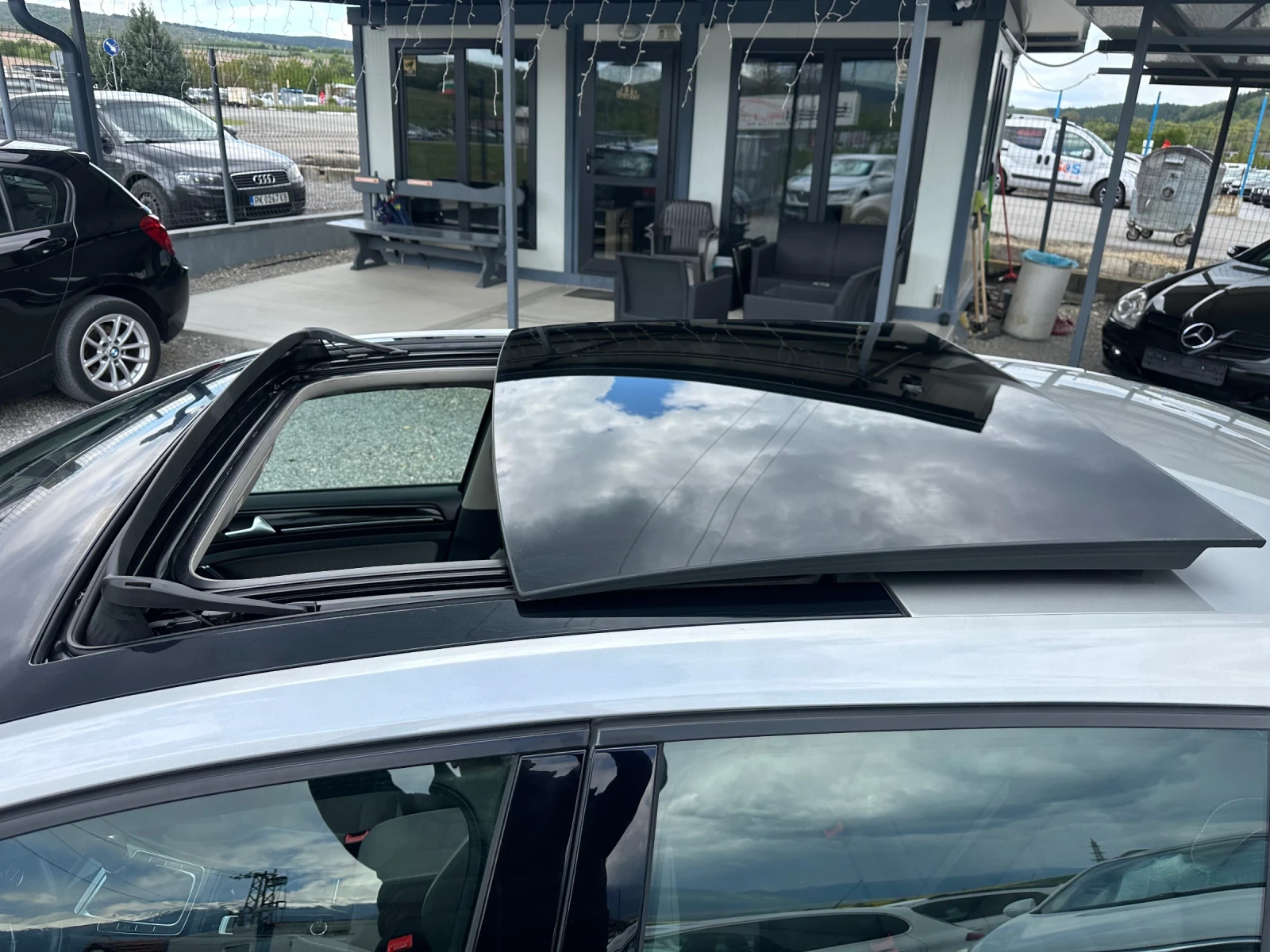 VW Golf 2.0TDI 150ks, снимка 8 - Автомобили и джипове - 54404182