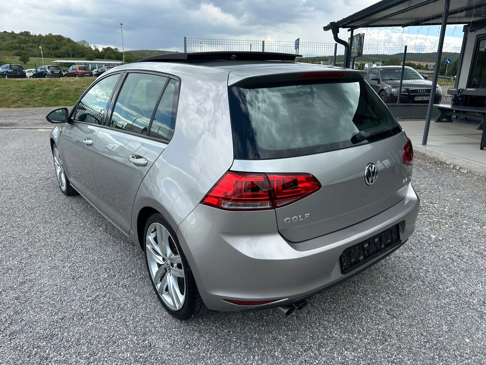 VW Golf 2.0TDI 150ks, снимка 6 - Автомобили и джипове - 54404182