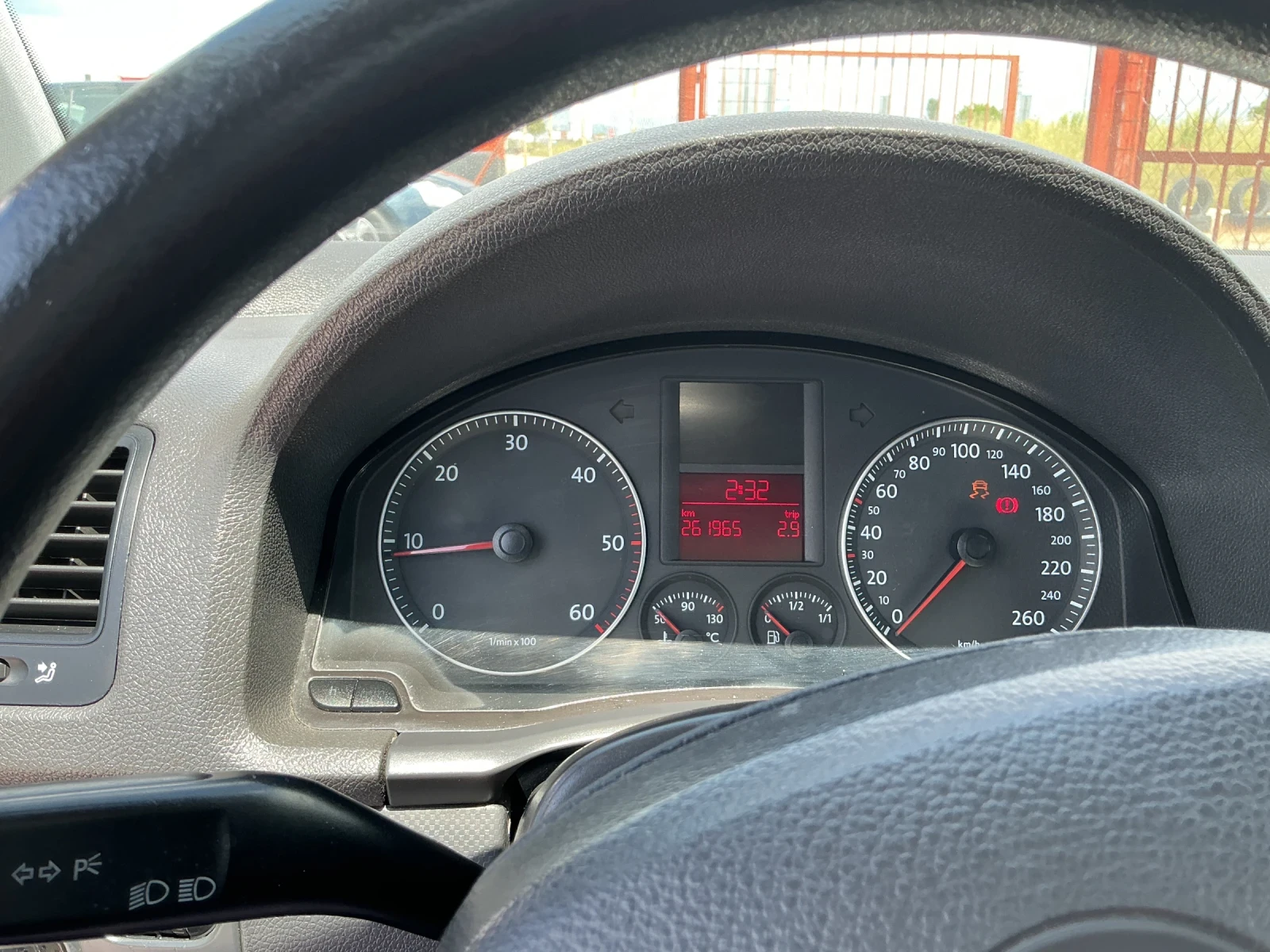 VW Golf 1.9tdi 105кс, снимка 10 - Автомобили и джипове - 54667186
