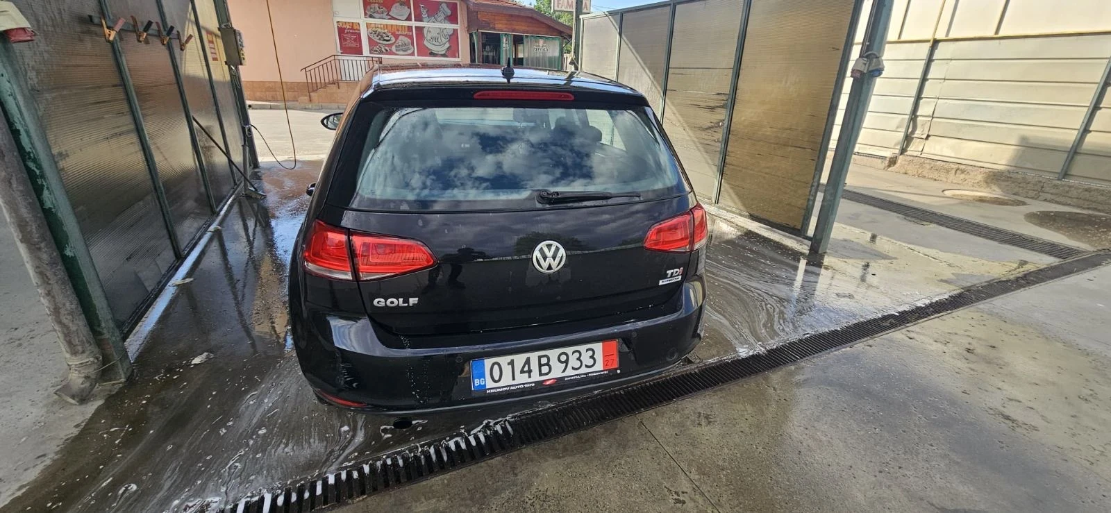 VW Golf 1.6 tdi, снимка 5 - Автомобили и джипове - 55014555