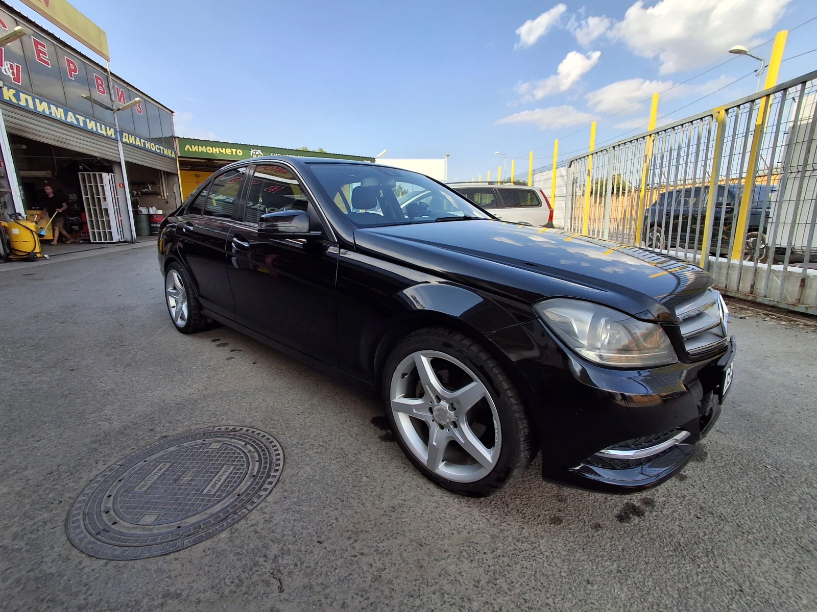 Mercedes-Benz C 220, снимка 16 - Автомобили и джипове - 55656241