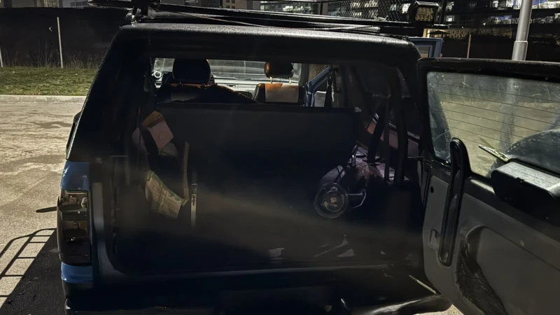 Opel Frontera 2.0t, снимка 9 - Автомобили и джипове - 52891649