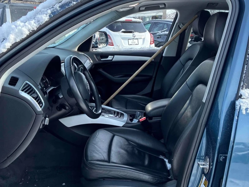 Audi Q5 * 2.0T Komfort * CARFAX * БЕЗ ПЪРВОНАЧАЛНА ВНОСКА, снимка 12 - Автомобили и джипове - 53181699