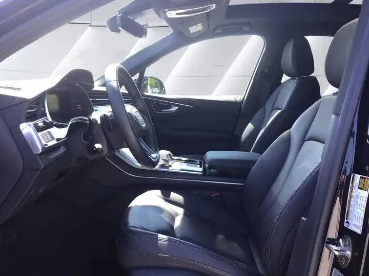 Audi Q7 Automatic, снимка 12 - Автомобили и джипове - 56004341