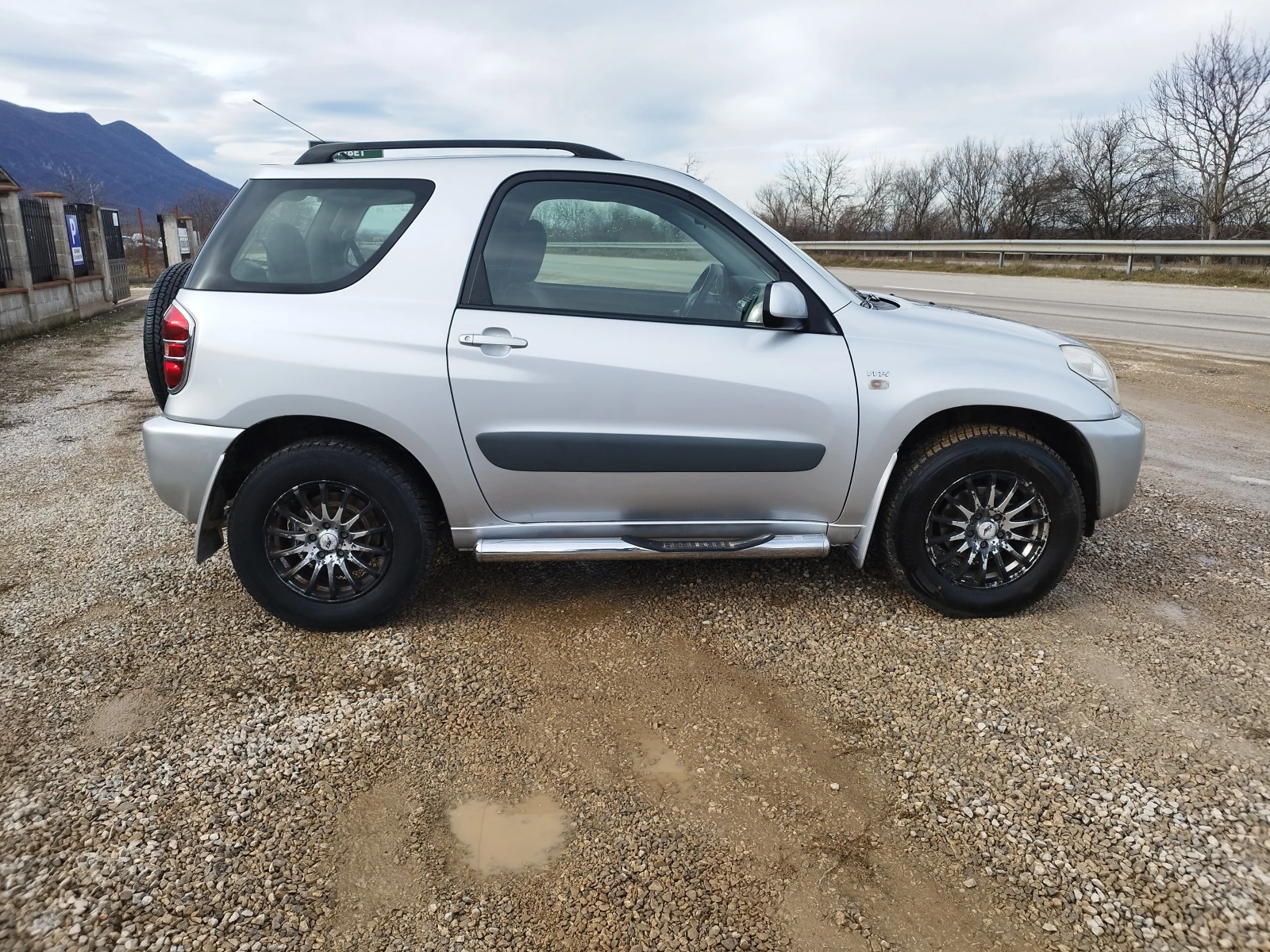 Toyota Rav4 1, 8с 4х4 - изображение 6