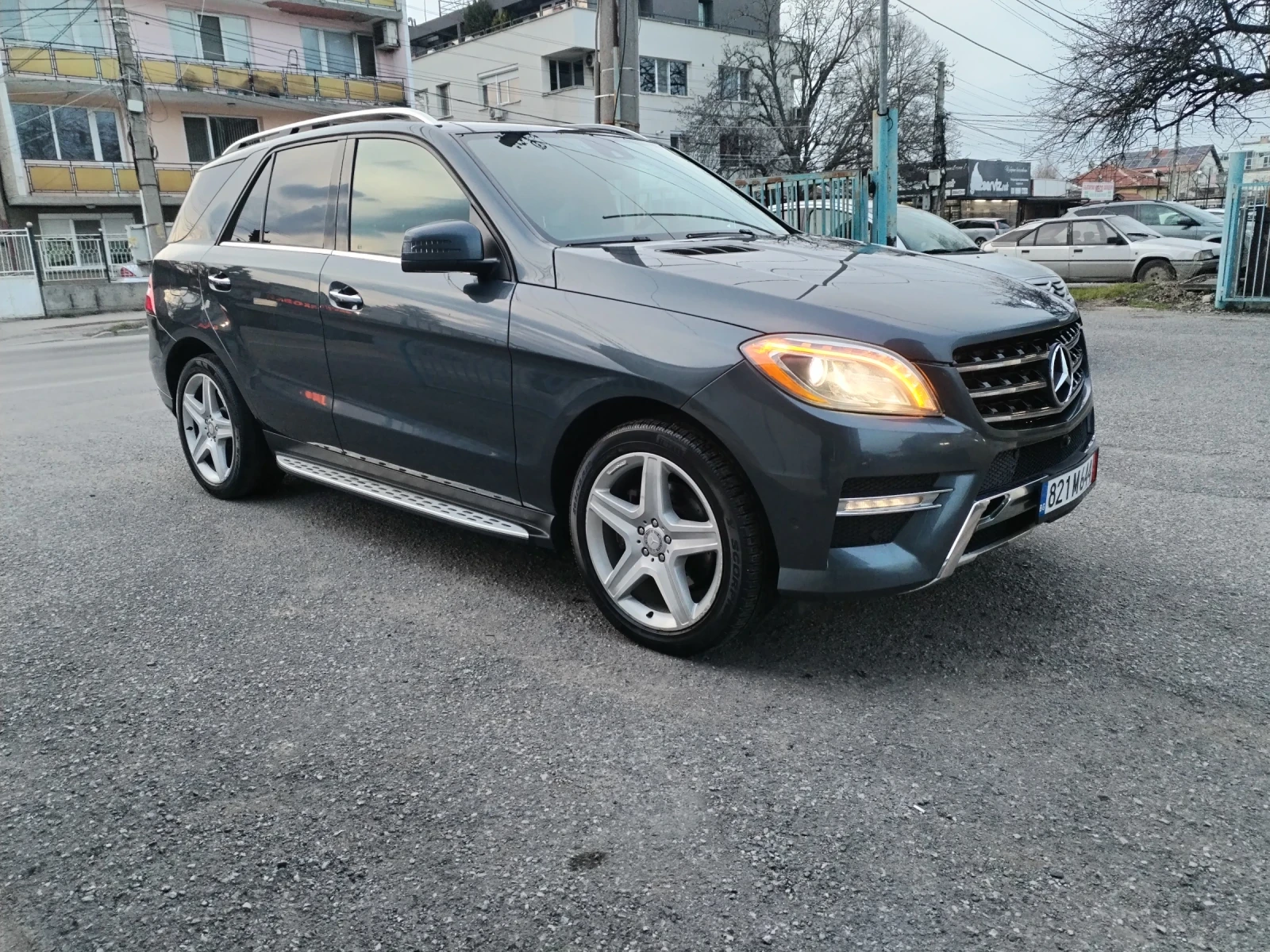 Mercedes-Benz ML 350 4 MATIC, BLUETEC, AMG PACK, HARMAN, черен таван, д