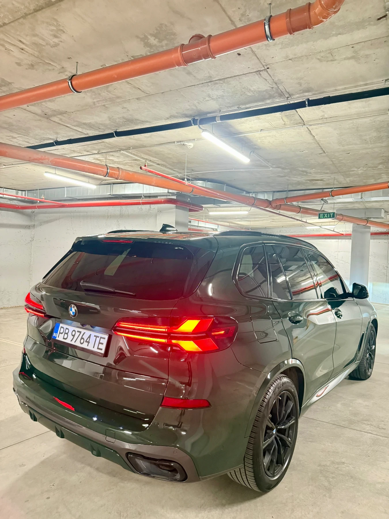 BMW X5  INDIVIDUAL * Обдухване * H/K * 360 * Вакуум , снимка 6 - Автомобили и джипове - 53971996