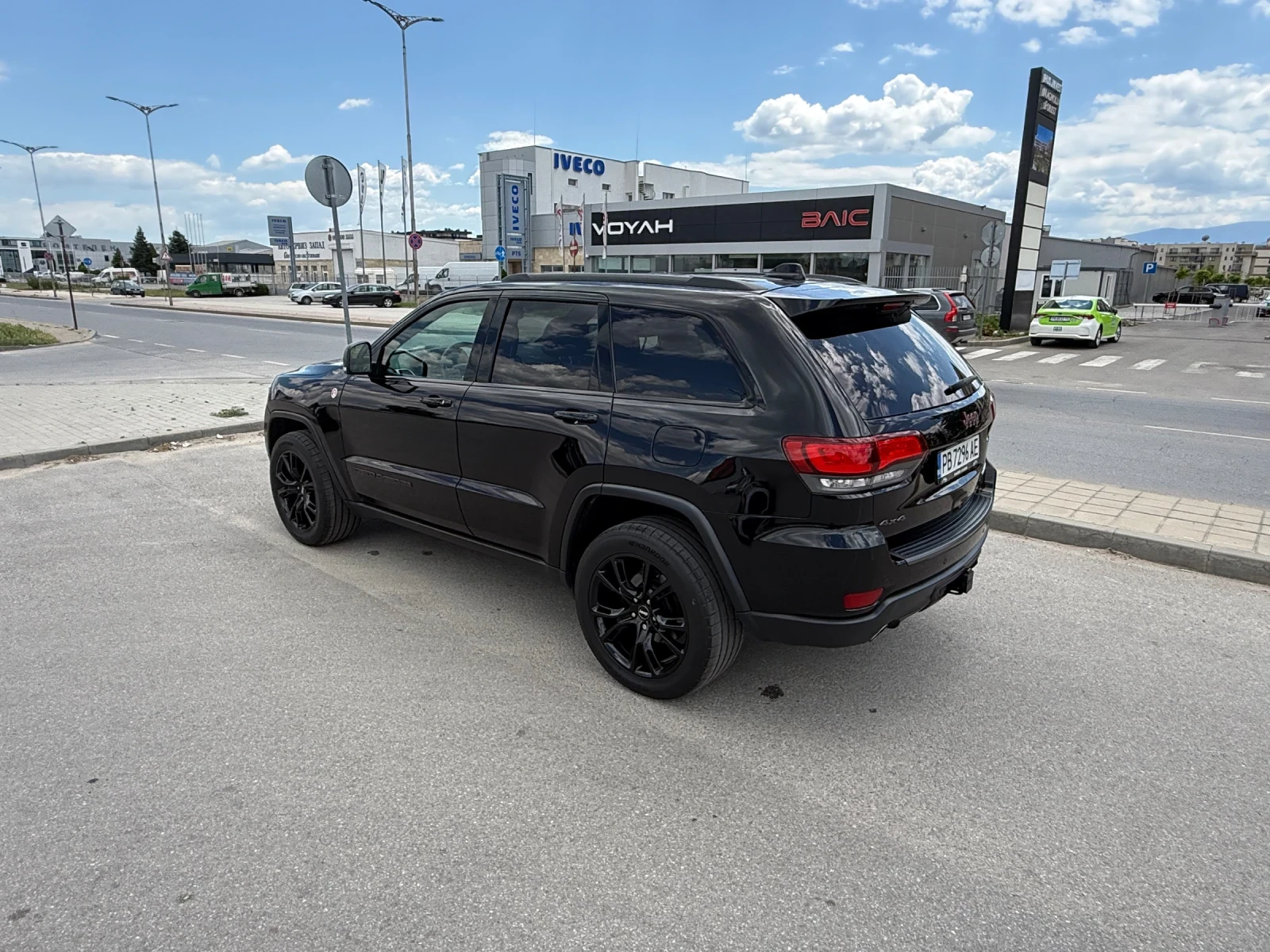 Jeep Grand cherokee 5.7 Trailhawk Газ, снимка 4 - Автомобили и джипове - 54057778