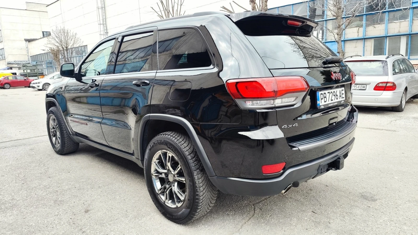 Jeep Grand cherokee 5.7 Trailhawk Газ, снимка 4 - Автомобили и джипове - 54057778