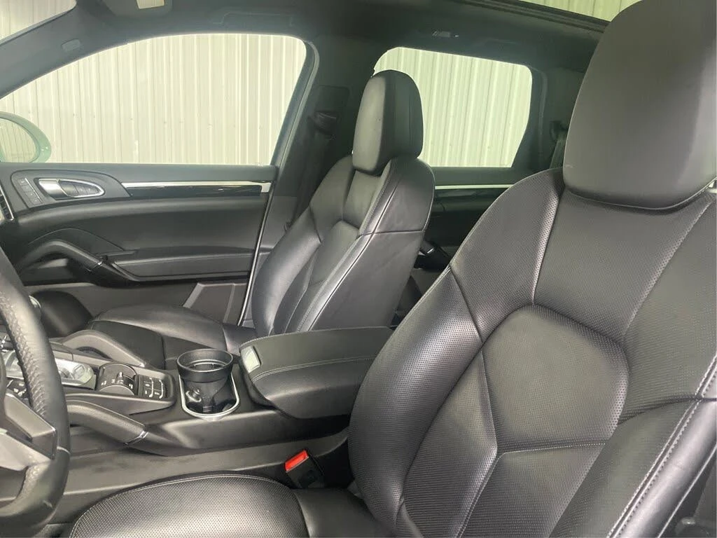 Porsche Cayenne AWD* АвтоКредит* (Цена до БГ) , снимка 3 - Автомобили и джипове - 54089291