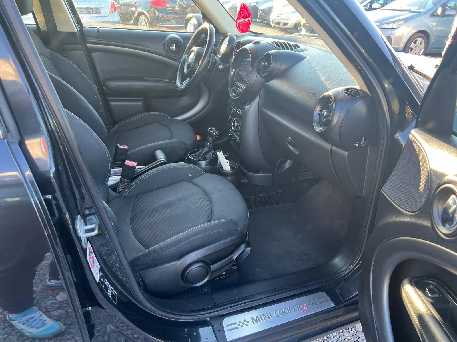 Mini Countryman 2.0 143 hp, снимка 11 - Автомобили и джипове - 54318603