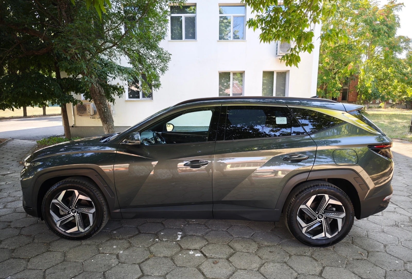 Hyundai Tucson 2.0 CRDI 4x4, снимка 7 - Автомобили и джипове - 55292643