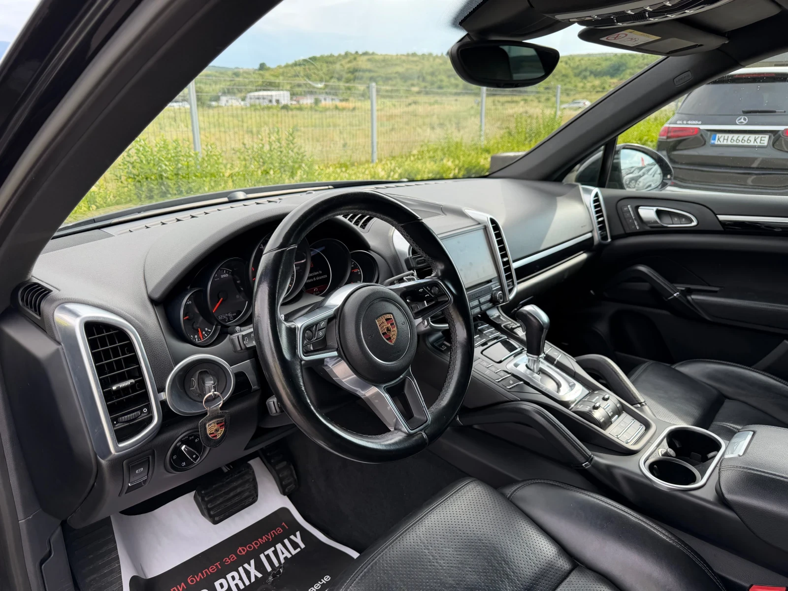 Porsche Cayenne 3.0D* FULL * BOSE* ЛИЗИН* РЕГИСТРИРАН * ОБСЛУЖЕН* , снимка 10 - Автомобили и джипове - 54948449