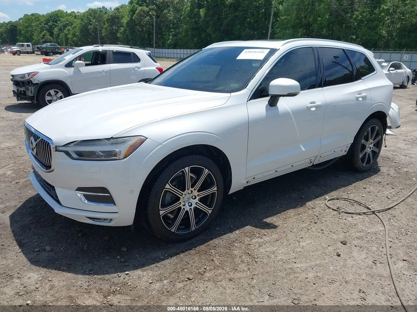 Volvo XC60 2.0l T6 Inscription, снимка 2 - Автомобили и джипове - 54974494