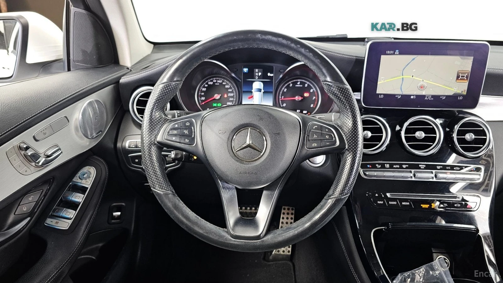 Mercedes-Benz GLC 300 4MATIC* AMG-LINE* BURMESTER* 360* ПАНО* ХЕДЪП* , снимка 6 - Автомобили и джипове - 55725054