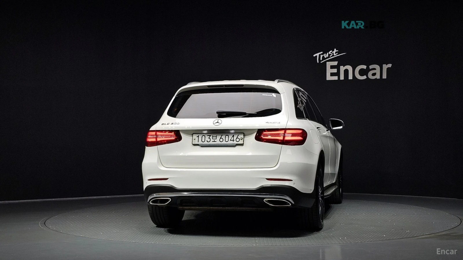 Mercedes-Benz GLC 300 4MATIC* AMG-LINE* BURMESTER* 360* ПАНО* ХЕДЪП* , снимка 4 - Автомобили и джипове - 55725054