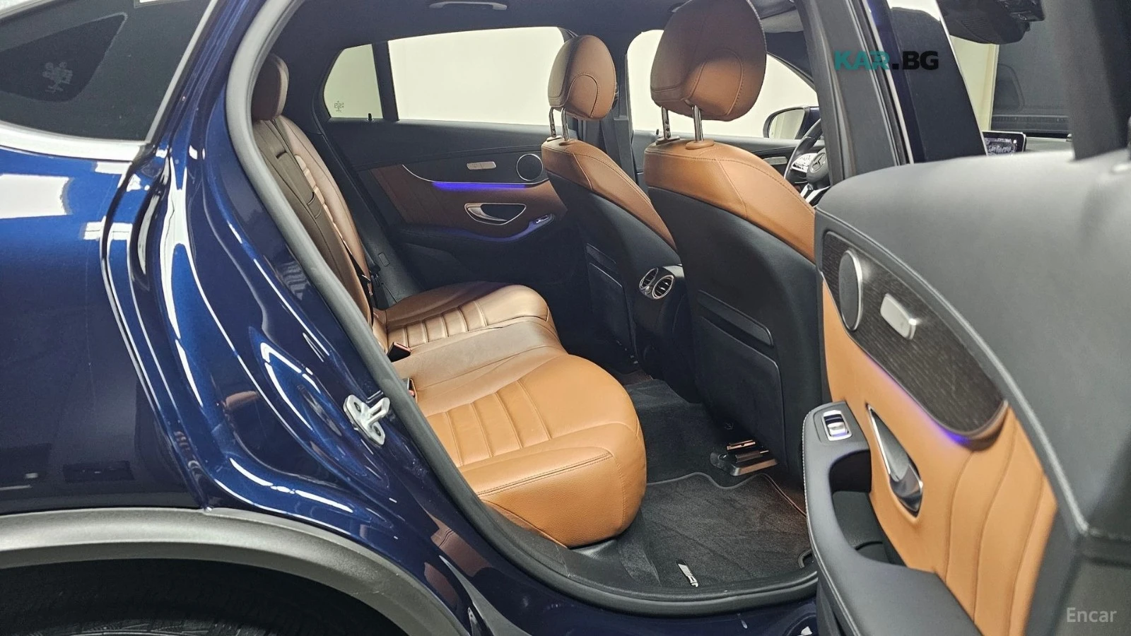 Mercedes-Benz GLC 300 AMG* DIGITAL* ДВА КЛЮЧА* КАМЕРА* ОБДУХВАНЕ, снимка 11 - Автомобили и джипове - 56170115