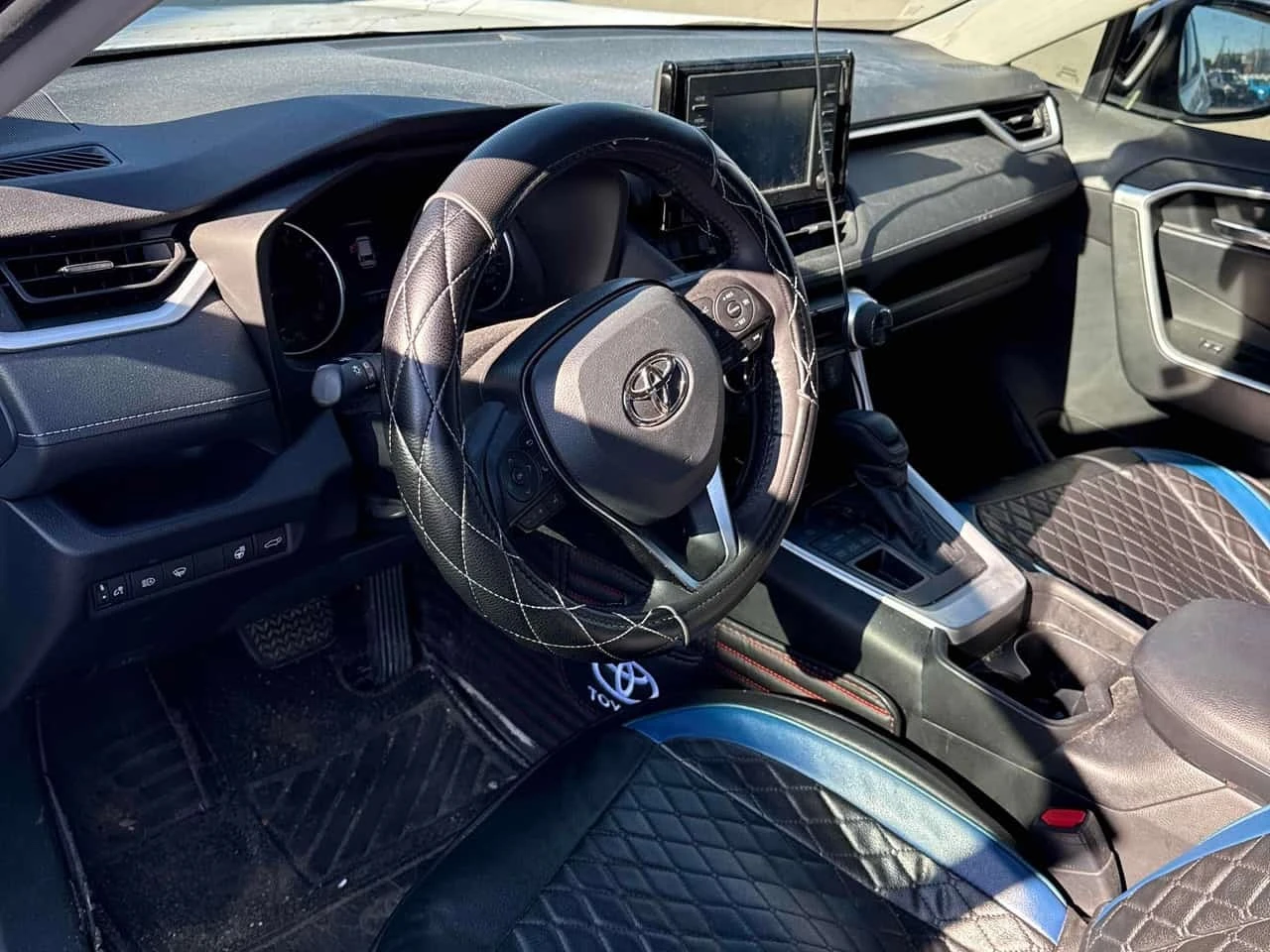 Toyota Rav4 * XLE * CARFAX * ����� �� ����������� | Mobile.bg � ����������� 5