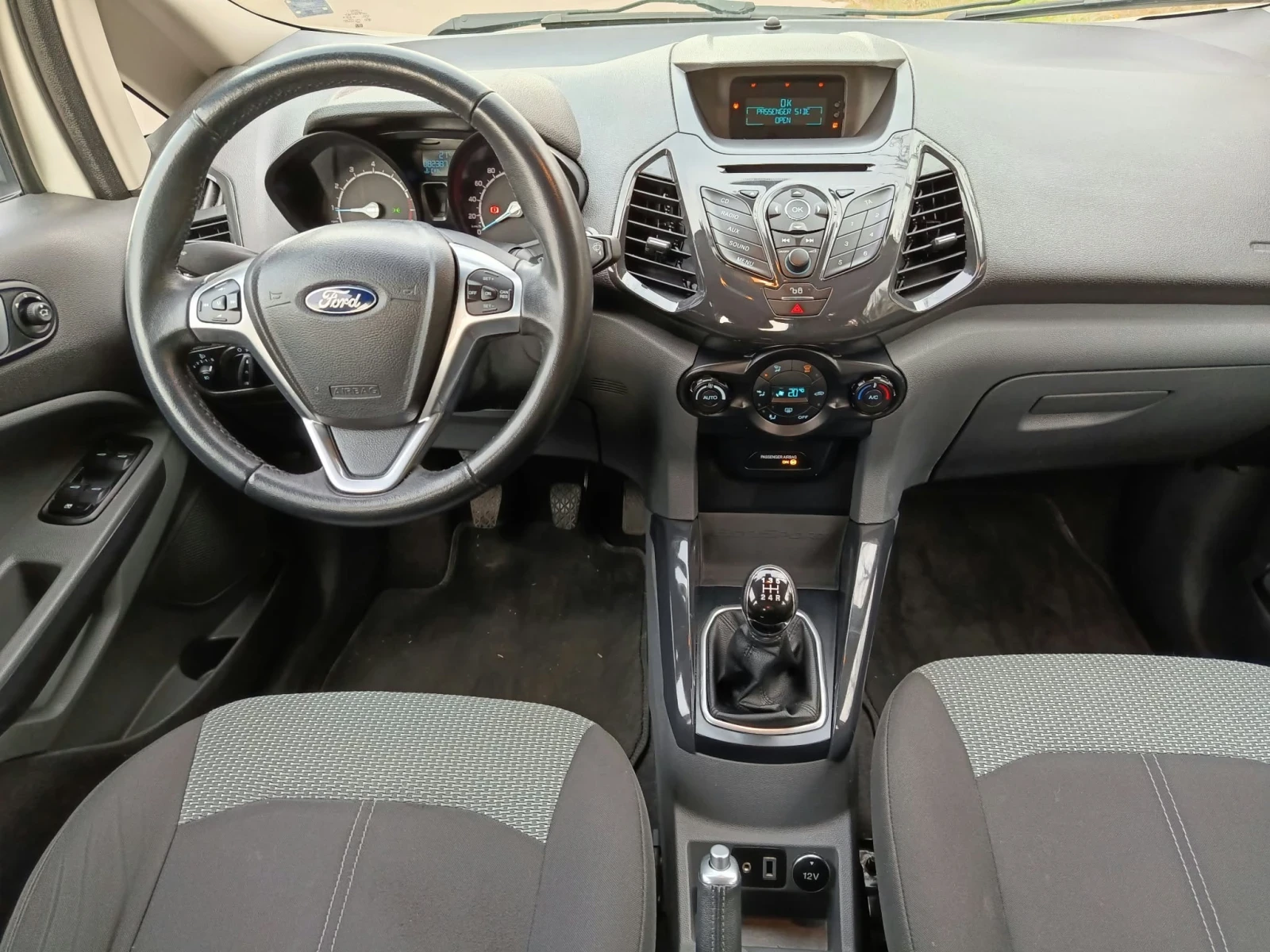 Ford EcoSport, снимка 8 - Автомобили и джипове - 56514521