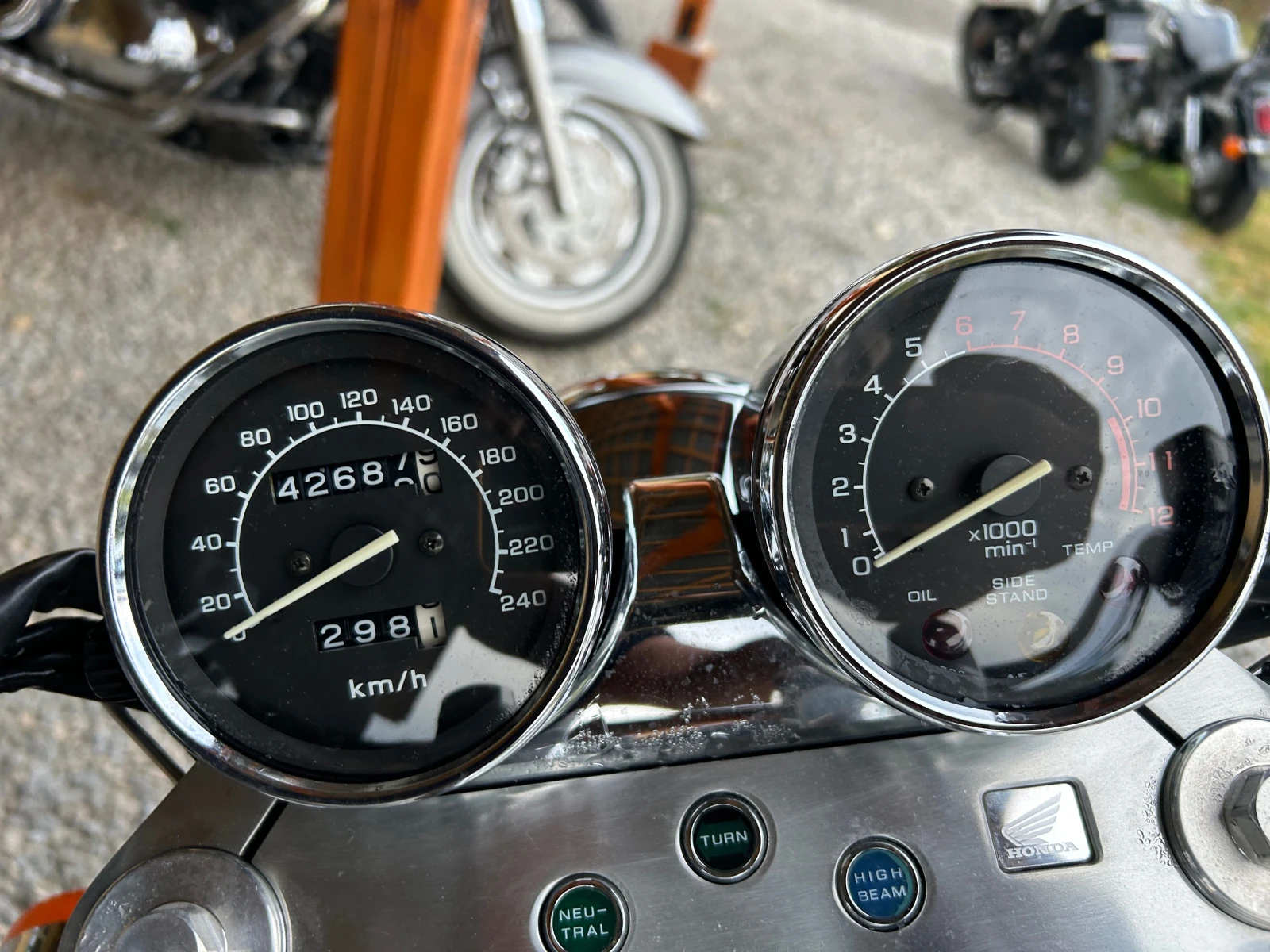 Honda Magna VF 750 Magna, снимка 7 - Мотоциклети и мототехника - 55149312