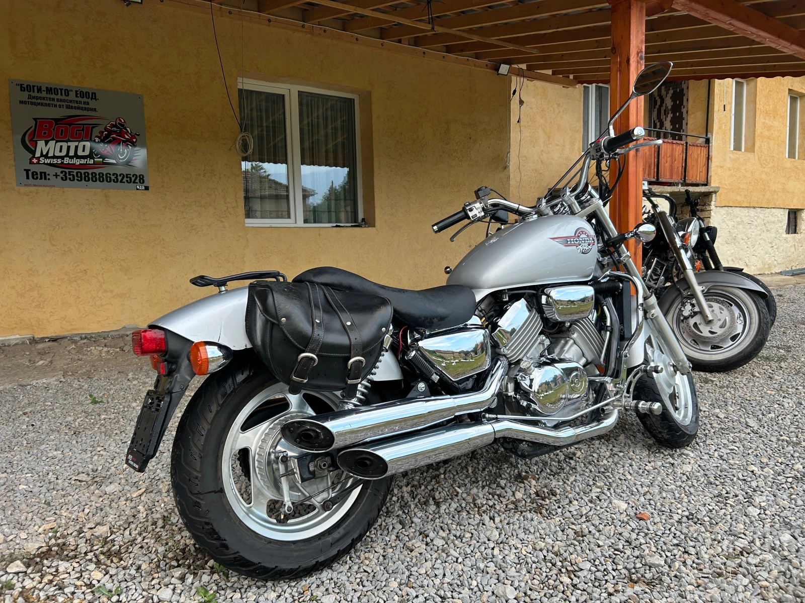 Honda Magna VF 750 Magna, снимка 4 - Мотоциклети и мототехника - 55149312