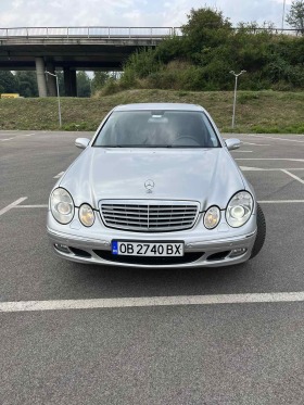 Mercedes-Benz E 500, снимка 1 - Автомобили и джипове - 42357945