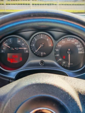 Seat Leon 2.0 TDI DSG - 3550 € / 6943.20 лв. - 19608167 9