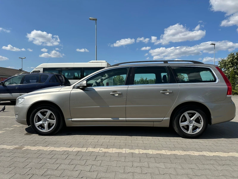 Volvo V70, снимка 6 - Автомобили и джипове - 46726122