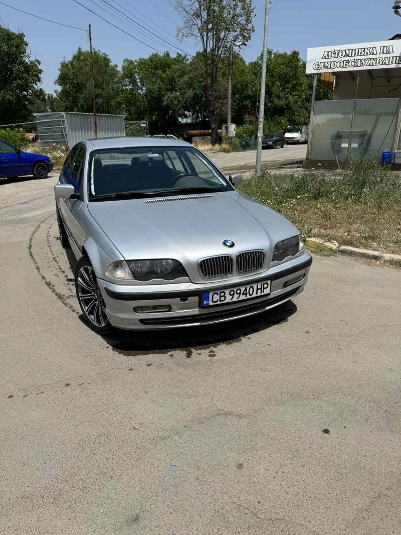 BMW 320, снимка 3 - Автомобили и джипове - 47958200