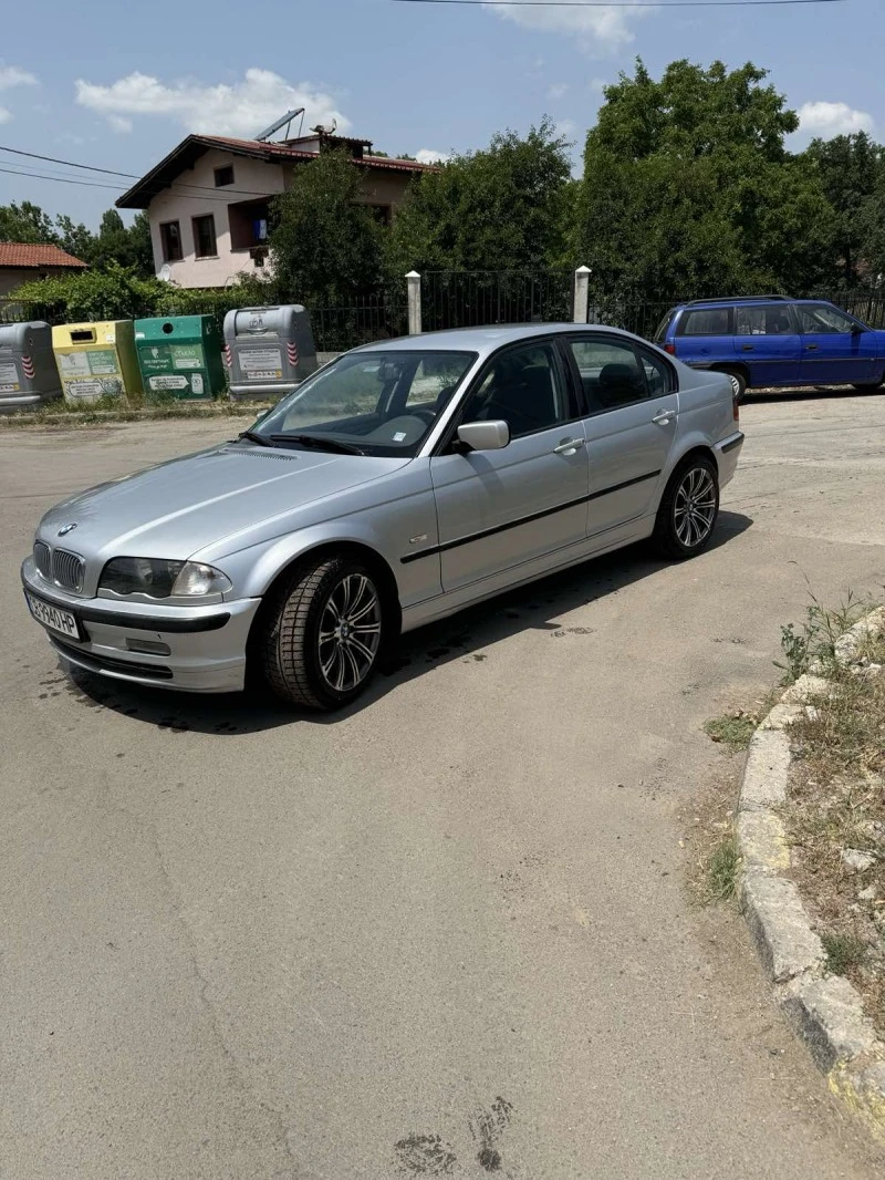 BMW 320, снимка 1 - Автомобили и джипове - 47958200