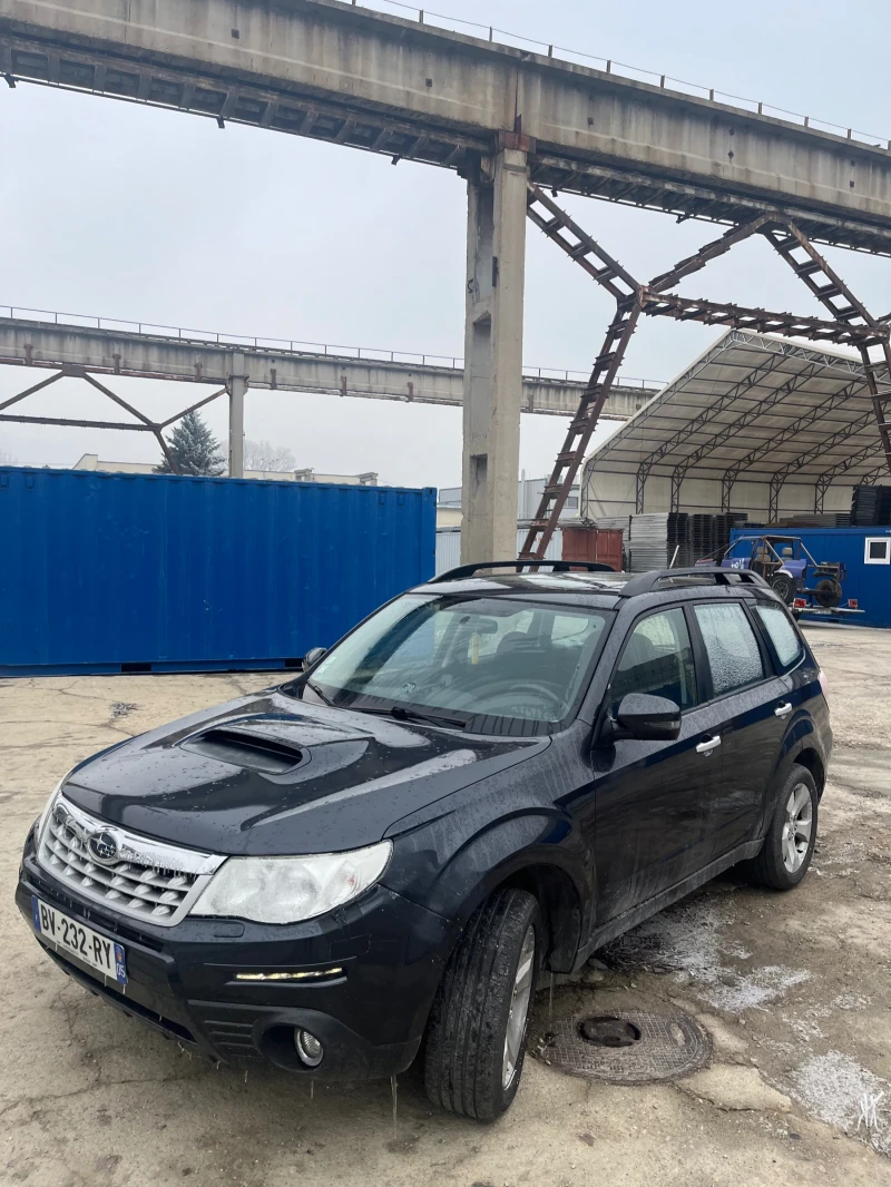 Subaru Forester 2.0/150/ОБСЛУЖЕНА, снимка 3 - Автомобили и джипове - 48610003