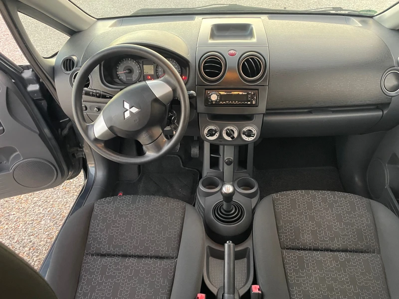 Mitsubishi Colt 1.3i, снимка 12 - Автомобили и джипове - 47812764