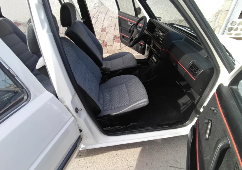 VW Golf МК2.    1.3     , снимка 6 - Автомобили и джипове - 47837421