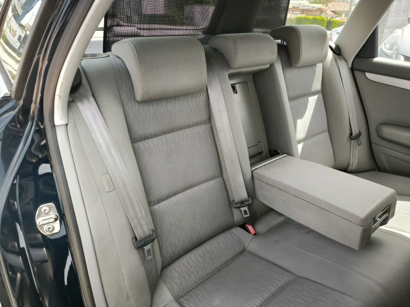 Audi A4 2.0TDI Automatic , снимка 11 - Автомобили и джипове - 49960043