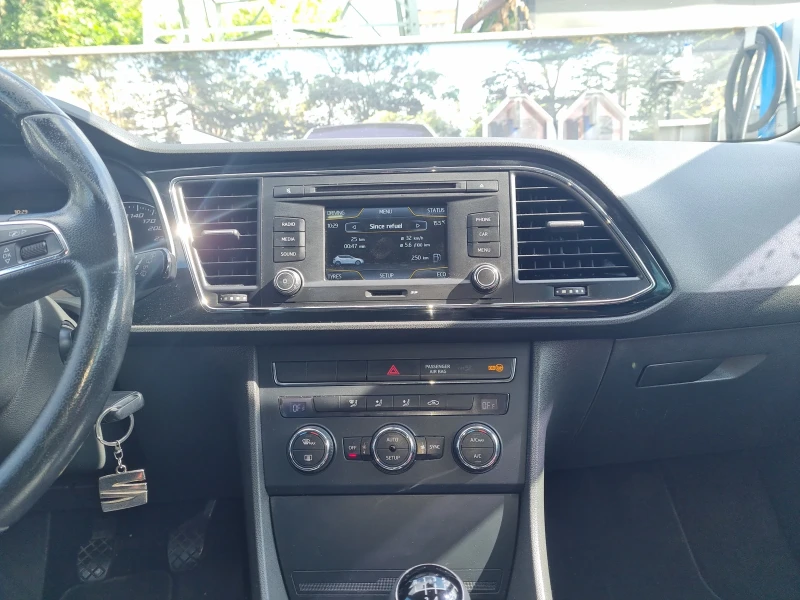 Seat Leon 1.2 TSI, снимка 6 - Автомобили и джипове - 51863355