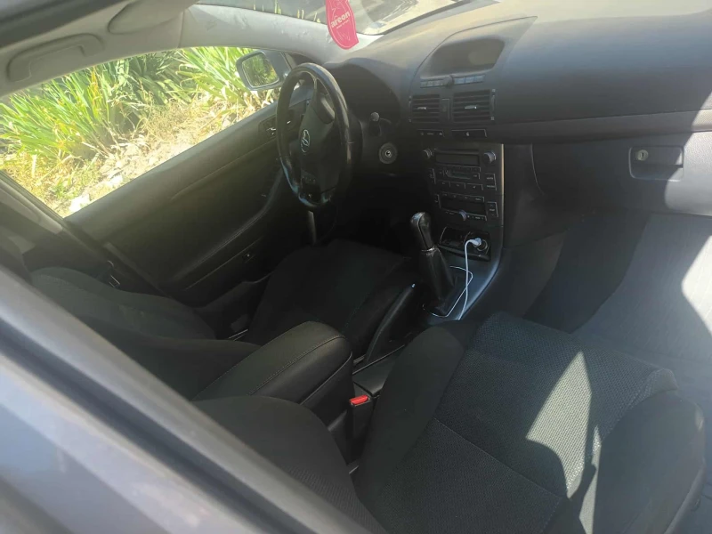 Toyota Avensis, снимка 8 - Автомобили и джипове - 52542973