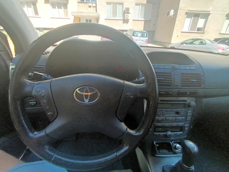 Toyota Avensis, снимка 5 - Автомобили и джипове - 52542973